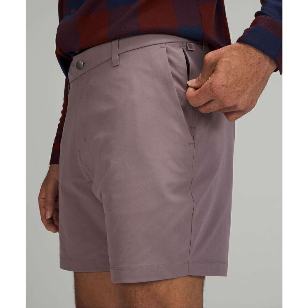 Womens Lululemon Commission Classic-Fit Short